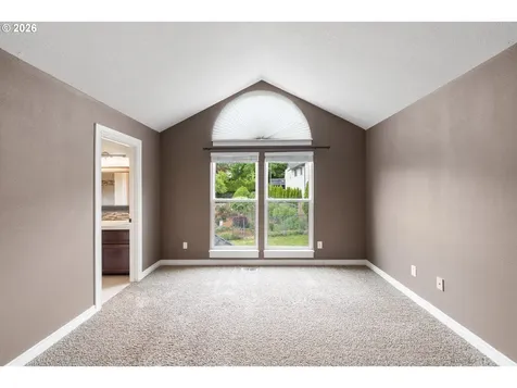 4223 SE Anderegg Drive Portland OR 97236