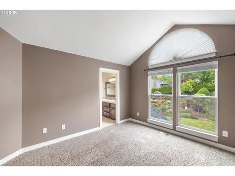 4223 SE Anderegg Drive Portland OR 97236