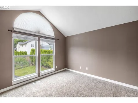 4223 SE Anderegg Drive Portland OR 97236