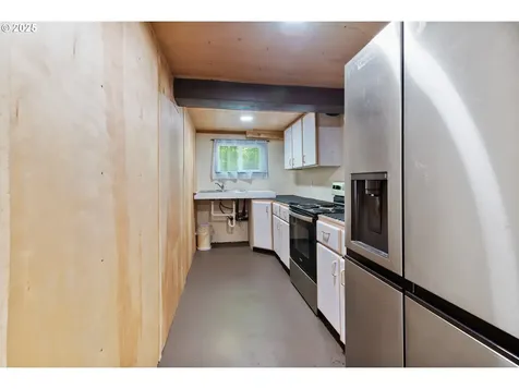 6541 E Burnside Street Portland OR 97215