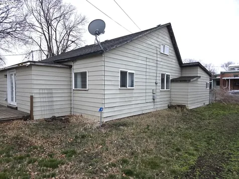 2402 N Spruce Street La Grande OR 97850