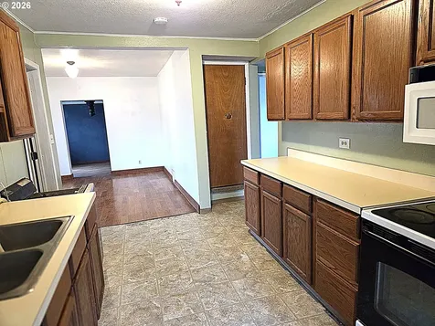 2402 N Spruce Street La Grande OR 97850