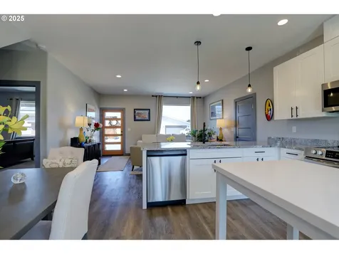110 Southshore Avenue The Dalles OR 97058