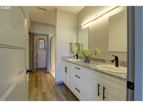 110 Southshore Avenue The Dalles OR 97058