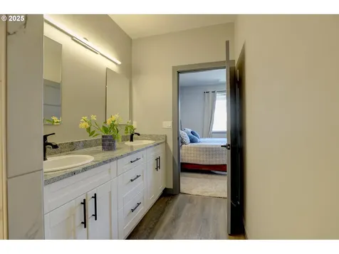 110 Southshore Avenue The Dalles OR 97058