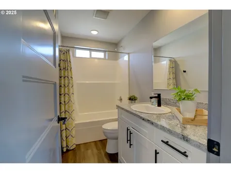 110 Southshore Avenue The Dalles OR 97058
