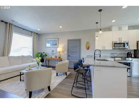 110 Southshore Avenue The Dalles OR 97058