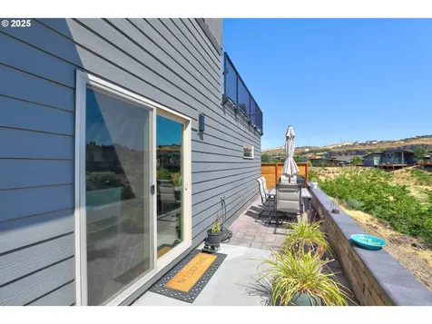 110 Southshore Avenue The Dalles OR 97058