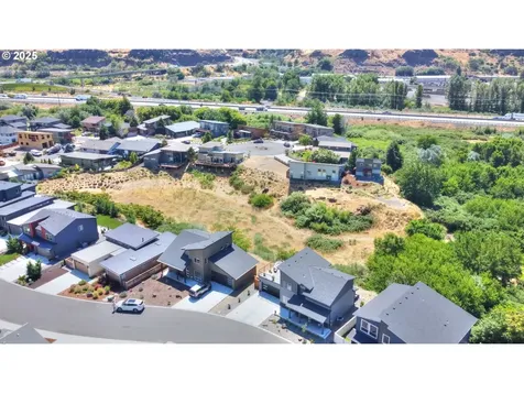 110 Southshore Avenue The Dalles OR 97058
