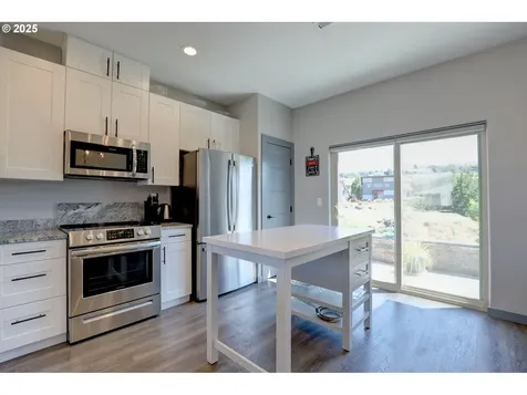 110 Southshore Avenue The Dalles OR 97058