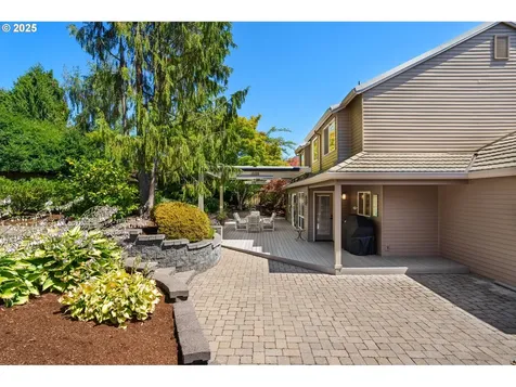 13687 SW Charleston Lane Portland OR 97224