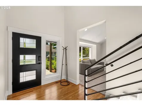 13687 SW Charleston Lane Portland OR 97224