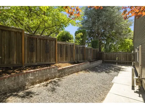 13687 SW Charleston Lane Portland OR 97224