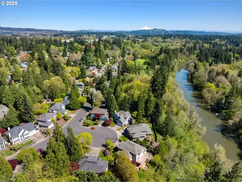16640 SW Riverwood Place Tigard OR 97224