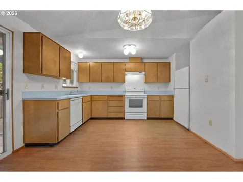 13834 SE Center Street Portland OR 97236