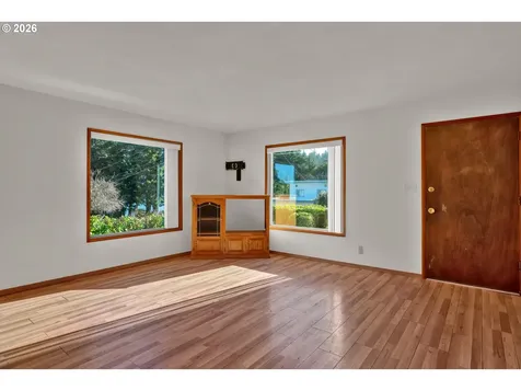 4817 Laguna Avenue Westlake OR 97493