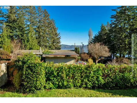 4817 Laguna Avenue Westlake OR 97493