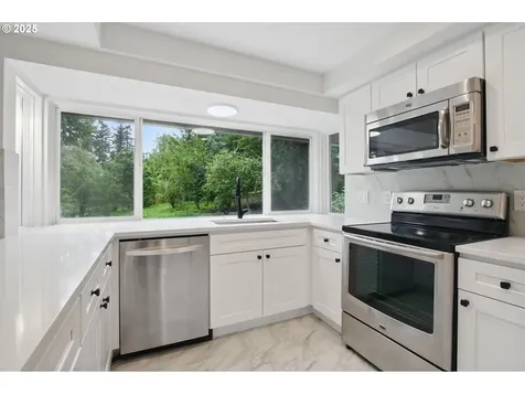 7195 SW Lara Street Portland OR 97223