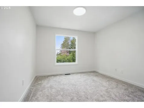 7195 SW Lara Street Portland OR 97223