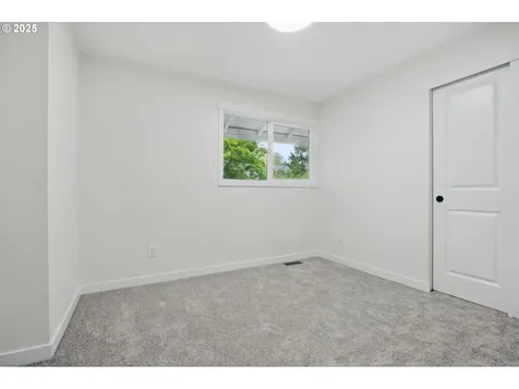 7195 SW Lara Street Portland OR 97223