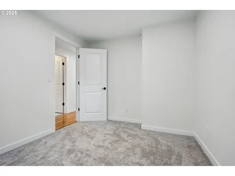 7195 SW Lara Street Portland OR 97223