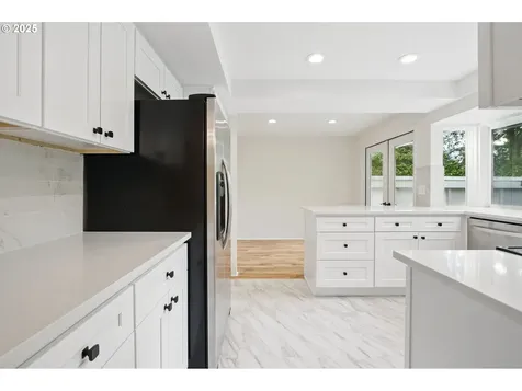 7195 SW Lara Street Portland OR 97223