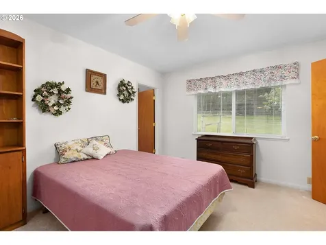 3301 Colonial Road Roseburg OR 97471