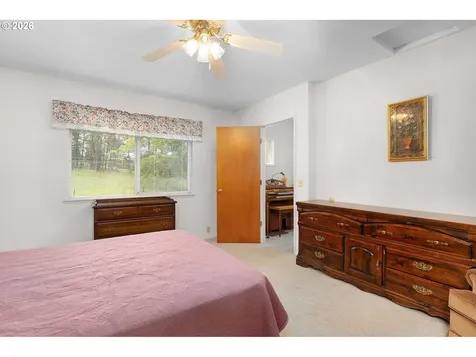 3301 Colonial Road Roseburg OR 97471