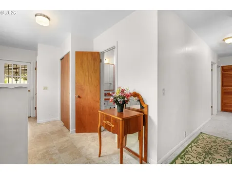 3301 Colonial Road Roseburg OR 97471