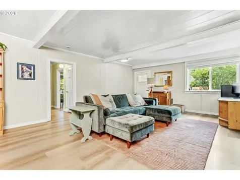 8625 SW 10th Avenue Portland OR 97219