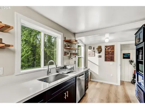 8625 SW 10th Avenue Portland OR 97219