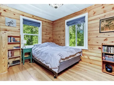 8625 SW 10th Avenue Portland OR 97219
