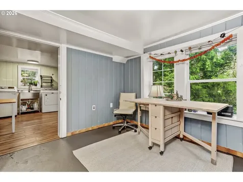 8625 SW 10th Avenue Portland OR 97219