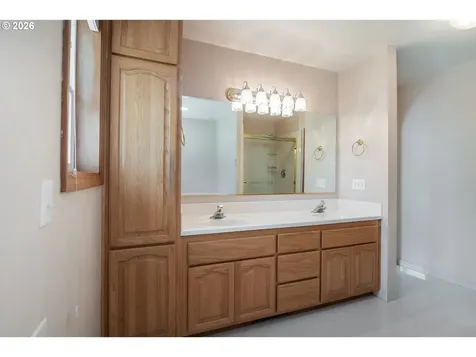4347 Wendover Street Eugene OR 97404