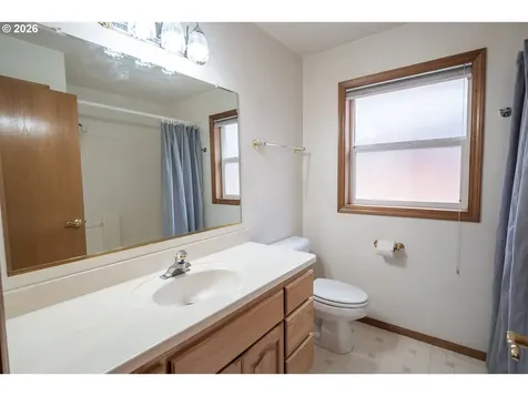 4347 Wendover Street Eugene OR 97404