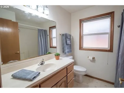 4347 Wendover Street Eugene OR 97404