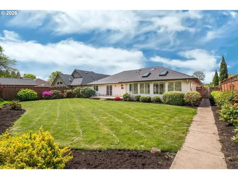 4347 Wendover Street Eugene OR 97404