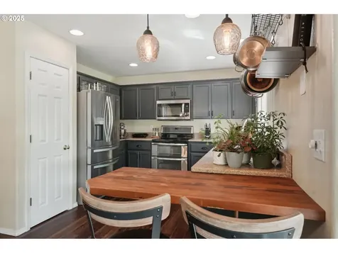 22115 SW Hines Place Sherwood OR 97140