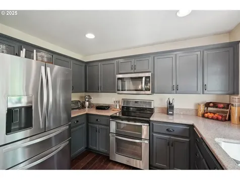 22115 SW Hines Place Sherwood OR 97140