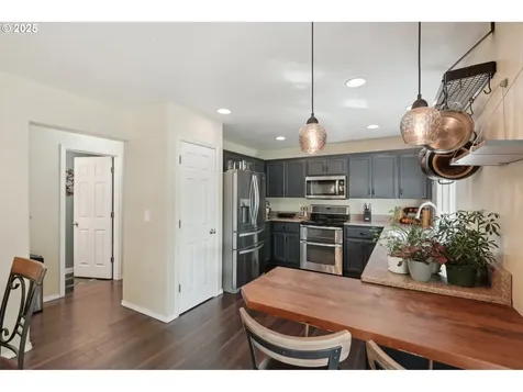 22115 SW Hines Place Sherwood OR 97140