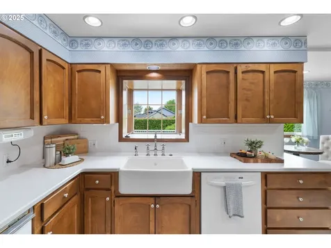 780 NW Wallula Avenue Gresham OR 97030