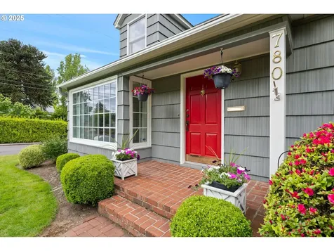 780 NW Wallula Avenue Gresham OR 97030