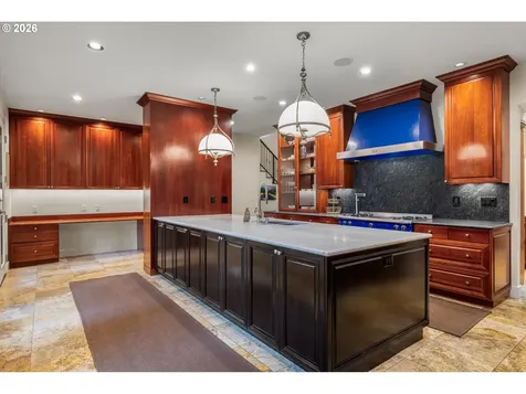 1616 S Greenwood Road Portland OR 97219