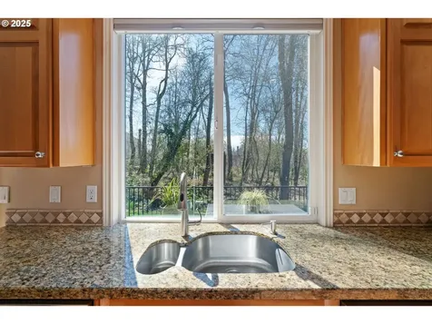 5666 Grand Oaks Drive Lake Oswego OR 97035