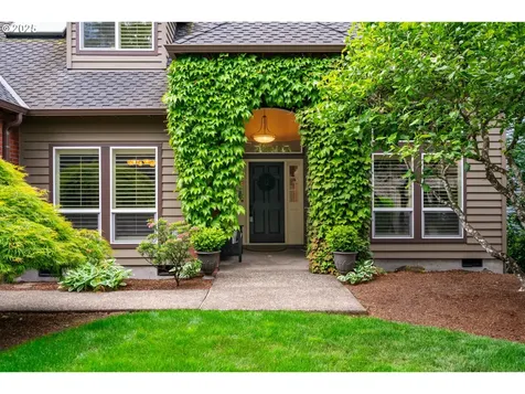 5666 Grand Oaks Drive Lake Oswego OR 97035