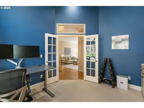 5666 Grand Oaks Drive Lake Oswego OR 97035