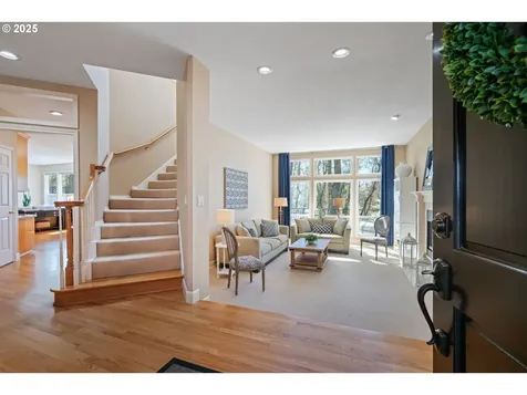 5666 Grand Oaks Drive Lake Oswego OR 97035