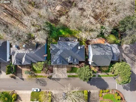5666 Grand Oaks Drive Lake Oswego OR 97035