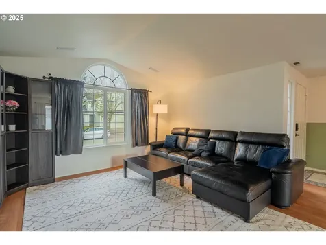 18209 SE 20th Way Vancouver WA 98683