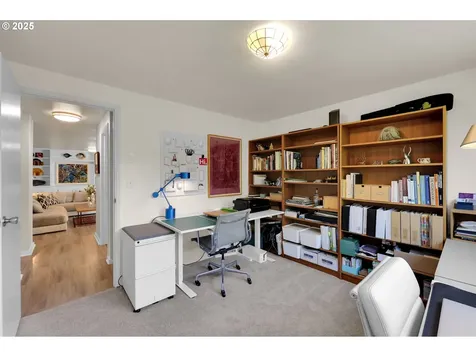 518 Roan Drive Eugene OR 97401